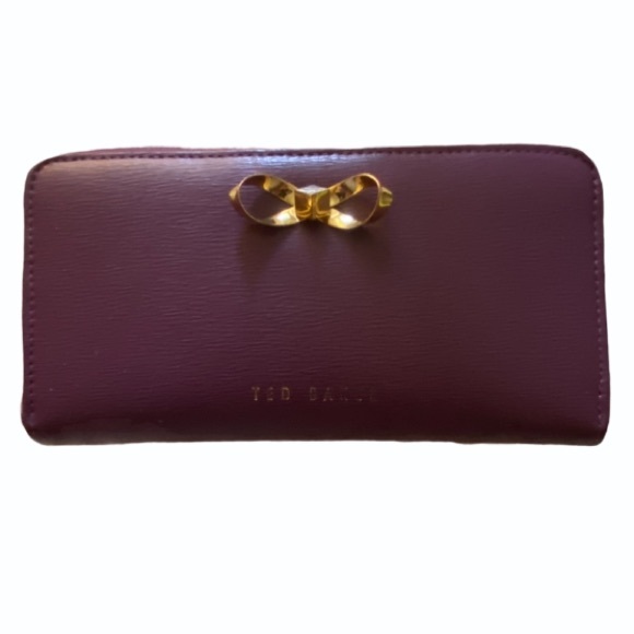 Ted Baker London Handbags - 💥SOLD💥Ted Baker Wallet With Box 🌸 Great Condition